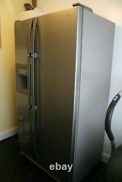 American Fridge Freezer RS21DCNS side by side door water & ice dispenser
