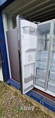 American Fridge/freezer, Double Door, Silver/grey, Dented Front Door, Low Price