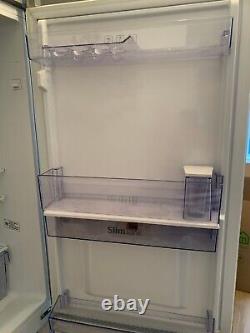 Beko Fridge Freezer silver with drinks dispenser colour silver Code CFG1582DS