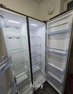 Beko double-door fridge in excellent condition. One side is the freezer (185 L)