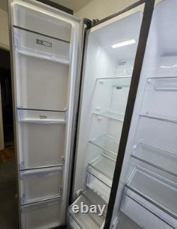 Beko double-door fridge in excellent condition. One side is the freezer (185 L)