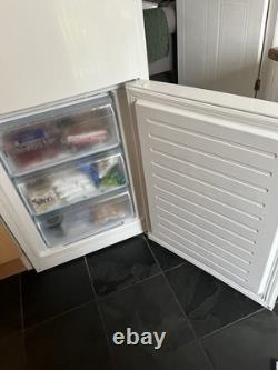 Bosch KGN39VW35G NoFrost Self Cleaning Fridge Freezer White 2 Door