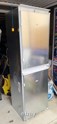 Bosch KIN85NSE0G Fridge Freezer Fully Integrated 50/50 Split Frost Free