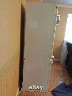 Bosch frost free fridge freezer KGU34125GB in full working order