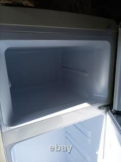 ElectriQ 204 L 80/20 Retro Fridge Freezer Cream. Adjustable Shelves