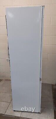 Electrolux LNT3LF18S5 Integrated 50/50 Fridge Freezer Sliding Door Fixing A12156