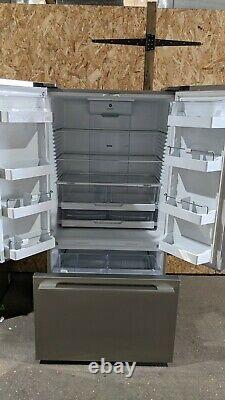 Fisher & Paykel American Fridge Freezer RF540ADUX4 900mm French Doors #55