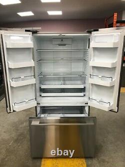 Fisher Paykel RF540ADUX4 American Style French Door Fridge Freezer Ice+Water S/S