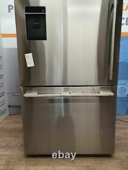 Fridge Freezer Fisher & Paykel RF522WDLUX5 Silver with Ice & Water Dispenser