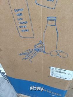 Grundig GFN33810W Refrigerator Tall No Frost