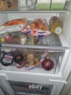 Hotpoint HTC18D011A1 268l Low Frost Integrated Fridge Freezer 7030, E (10944)