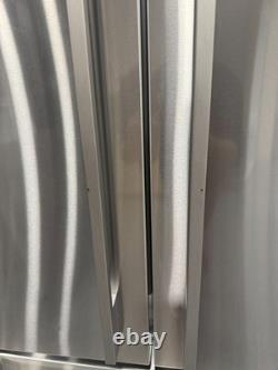 NEW UNUSED Fisher & Paykel RF610ADJX6 Fridge Freezer Freestanding BR2317