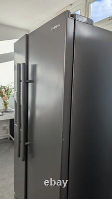 Samsung American-Style Fridge Freezer Clean, Spacious, Bargain Price