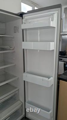 Samsung American-Style Fridge Freezer Clean, Spacious, Bargain Price Samsung American-Style Fridge Freezer Clean, Spacious, Bargain Price