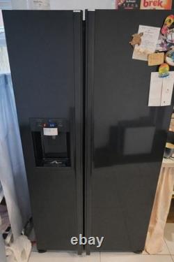 Samsung RSG5MUBP American Style Fridge Freezer With Ice & Water BLACK