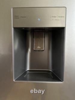 Samsung fridge freezer With water dispenser