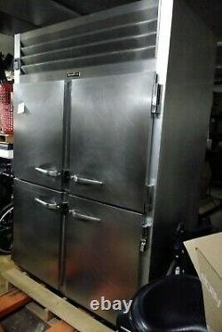 Traulsen Commercial Freezer / G22000 Series / GREAT CONDITION! 4 door