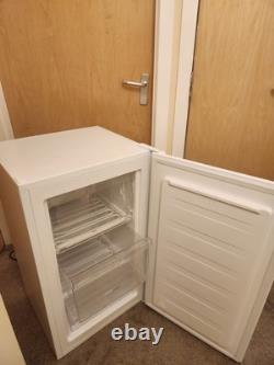 Congélateur armoire autonome sous-plan Logik blanc 1 porte dégivrage manuel