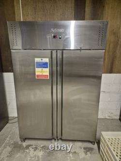 Congélateur commercial double porte Adexa F800S pour restauration et cuisine professionnelle, en état de fonctionnement