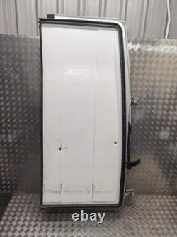 Porte de réfrigérateur-congélateur arrière nue en gris pour Mercedes Sprinter W906 2015