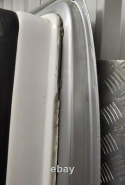 Porte de réfrigérateur-congélateur arrière nue en gris pour Mercedes Sprinter W906 2015