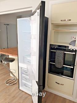 Réfrigérateur Congélateur Russell Hobbs 288 Litres 70/30 Sans Givre Noir RH54FF180B 180cm