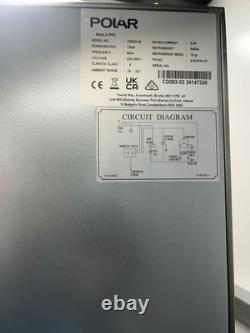 Réfrigérateur à porte pleine à poser Polar CD613 600 L avec 1 compartiment congélateur et porte simple pleine