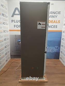 Réfrigérateur-congélateur Fisher & Paykel RS90AU2 intégré avec distributeur de glace et d'eau