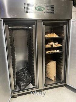Réfrigérateur-congélateur Foster à double porte en excellent état