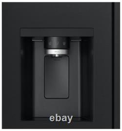 Réfrigérateur-congélateur LG américain sans givre avec une capacité de 628 L et distributeur de glace et d'eau