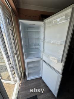 Réfrigérateur-congélateur LG pose libre, congélateur en bas, sans givre, 330 L, argenté, 2 portes