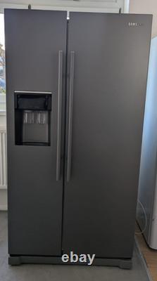 Réfrigérateur-congélateur Samsung de style américain : propre, spacieux, à prix réduit