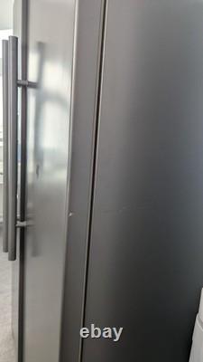 Réfrigérateur-congélateur Samsung de style américain : propre, spacieux, à prix réduit