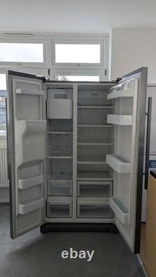 Réfrigérateur-congélateur Samsung de style américain : propre, spacieux, à prix réduit