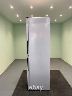 Réfrigérateur congélateur à bonbons 2 portes 60/40 262 L Distributeur d'eau Argent CCT3L517FWSK