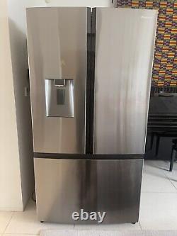 Réfrigérateur congélateur américain à portes françaises Hisense RF702N4IS1 avec eau et glace plumbés