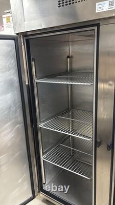 Réfrigérateur-congélateur commercial à double porte en acier inoxydable Foster