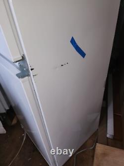 Réfrigérateur congélateur intégré Indesit Low Frost Blanc E IB 150502 D UK Ex-Display