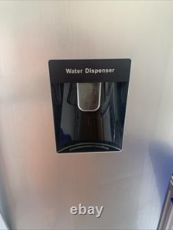Réfrigérateur et congélateur Kenwood à deux portes avec distributeur d'eau argenté en bon état de fonctionnement