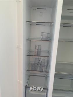 Réfrigérateur et congélateur Kenwood à deux portes avec distributeur d'eau argenté en bon état de fonctionnement