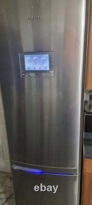 Samsung RL55VQBRS réfrigérateur-congélateur sans givre avec écran LCD 7 pouces en acier inoxydable