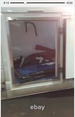 Slab Door Fridge Body Freezer Chiller / Réfrigération Van. Artisan Sprinter